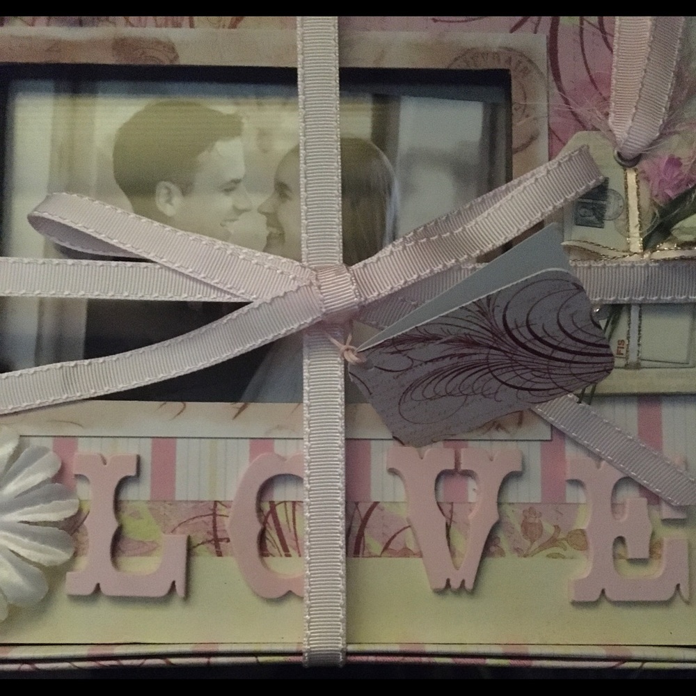 🛍 LOVE 💕 Picture Frame - Picture 6 of 7